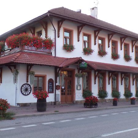 Penzion Restaurace U Helferu Libuň Екстериор снимка